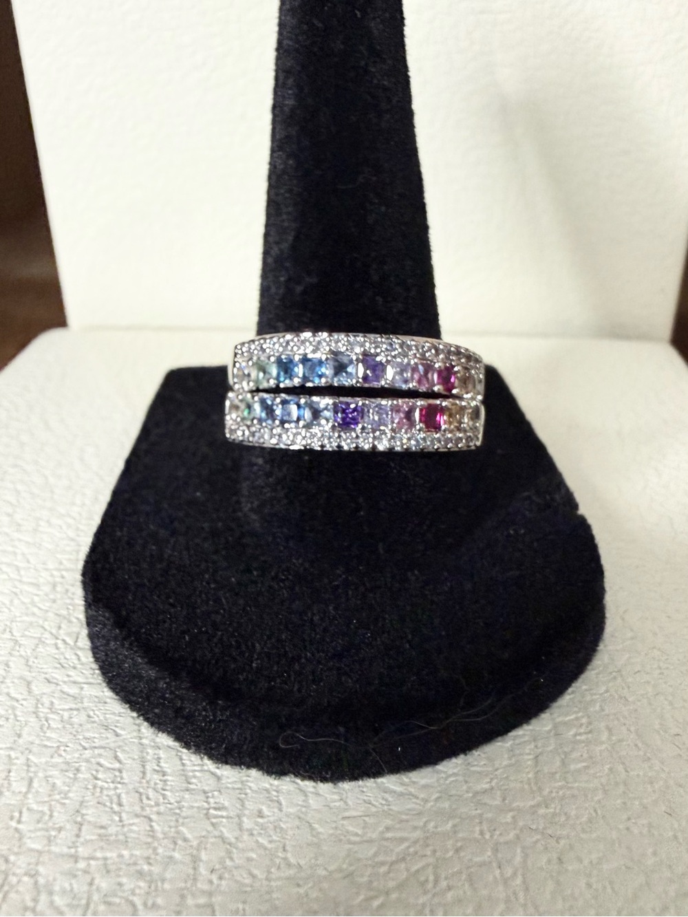 Bomb Party Rainbow Crystal 2-Band Ring Set Size 9